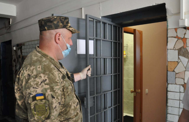 Раде рекомендуют поддержать законопроект о введении платных услуг в СИЗО