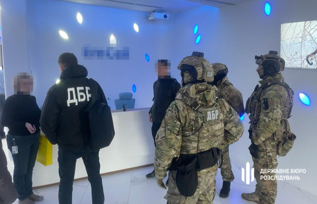 В Киеве и области провели обыски в 15-ти компаниях, которые контролирует экс-заместитель Секретаря СНБО Сивкович, которого подозревают в госизмене