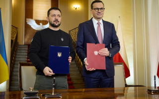 Зеленський і Моравецький підписали протокол щодо постачання оборонної техніки для України