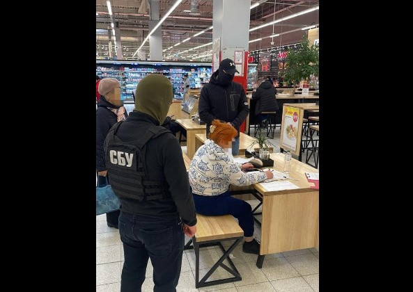 В Киевской области адвокат склоняла своего клиента к подкупу судей: ей сообщили о подозрении