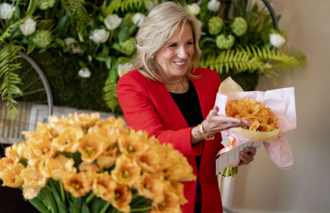 В Нидерландах новый сорт тюльпанов назвали в честь жены Джо Байдена