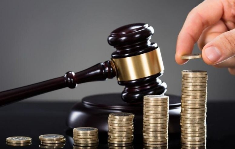 Верховный Суд уменьшил объем расходов на правовую помощь адвоката с 35 тысяч грн до 15 тысяч грн: что учел