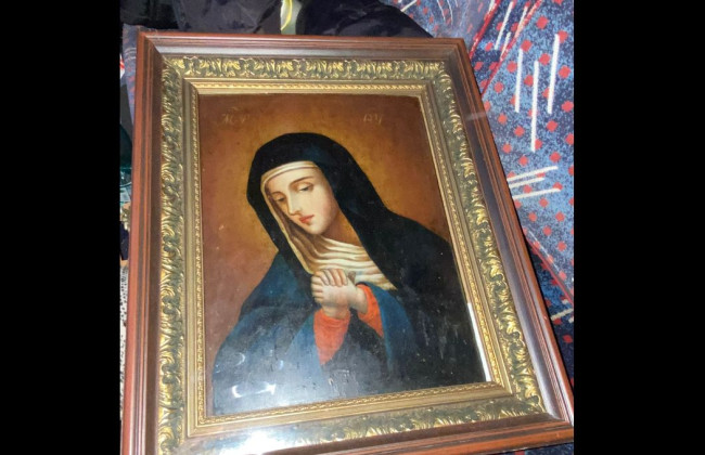 Из Украины пытались вывезти старинную церковную икону, фото