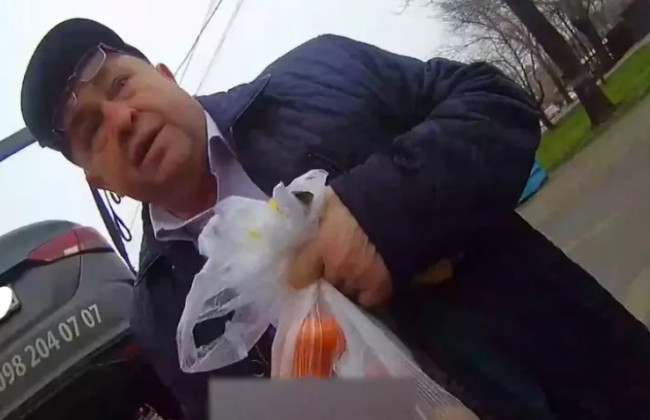 Співробітник Генпрокуратури, який вилаяв інспектора за те, що той оштрафував його авто, написав заяву на звільнення, відео