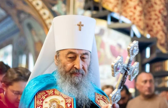 В Онуфрія та ще понад 20 попів УПЦ МП знайшли паспорти рф — ЗМІ