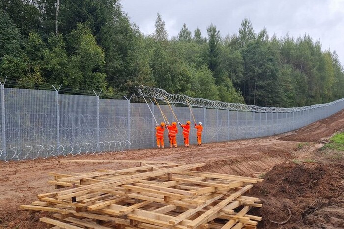 Латвія збудує ще понад 60 кілометрів паркану на кордоні з Білоруссю