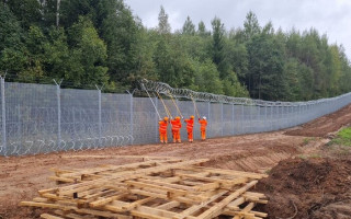 Латвия построит еще более 60 километров забора на границе с Беларусью