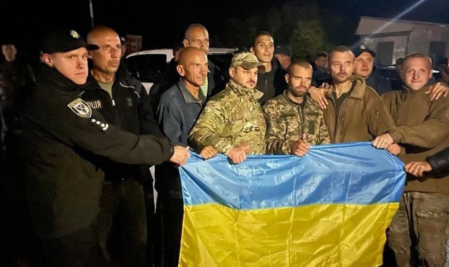 Стало відомо, скільки полонених вдалося звільнити з початку повномасштабної війни