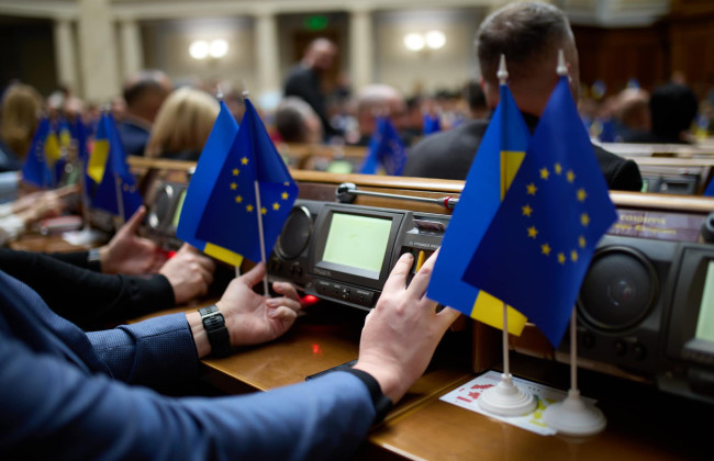 Верховная Рада приняла закон о привлечении благотворительных пожертвований на счета государственных органов