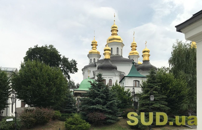 Киянам розповіли, як працюватимуть церкви на Великдень