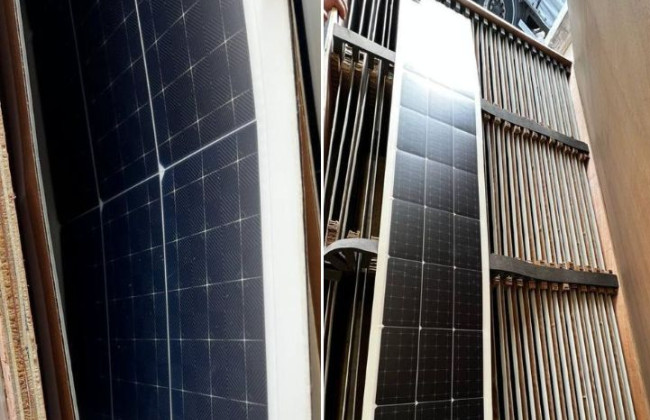 В Україну намагалися незаконно ввезти понад 500 сонячних модулів на 1,3 млн грн