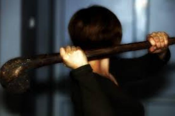 На Київщині жінка під час сварки палицею вбила чоловіка