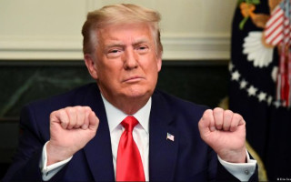 Трамп попросил суд отложить на месяц рассмотрение его дела: известна причина