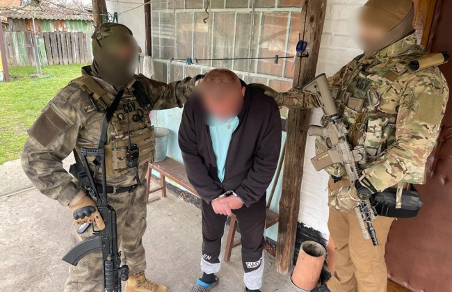 Представился врачом из Беларуси и выманил у родственника военного почти 30 тысяч грн: разоблачен житель Киевщины