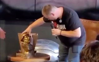 Появилось фото статуэтки, с помощью которой подорвали пропагандиста Татарского