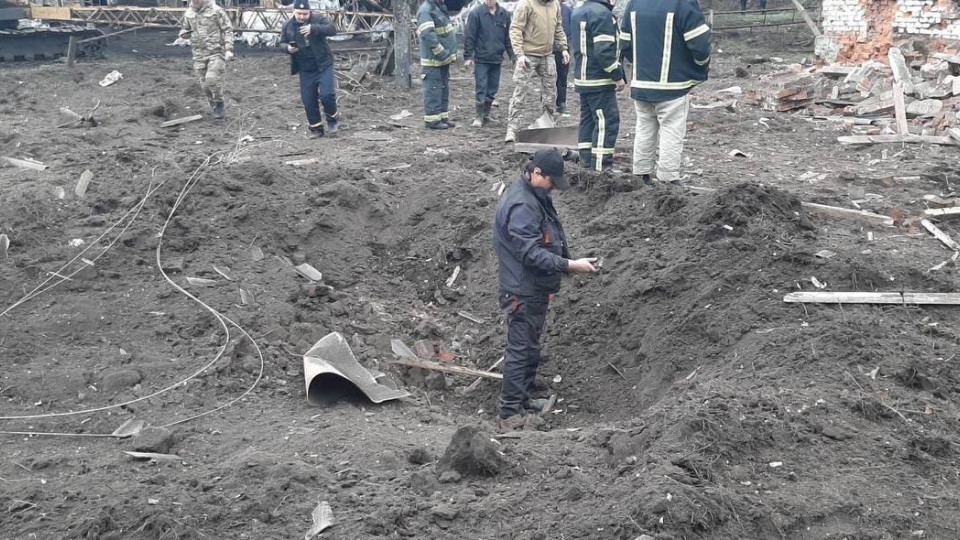 На Черниговщине россияне наносили удар авиабомбами по промышленному предприятию