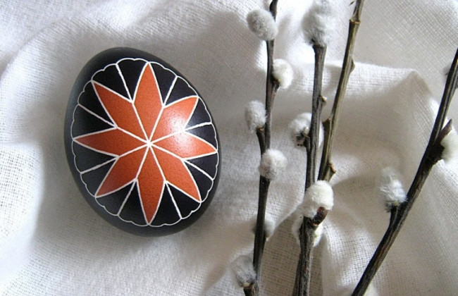 Які бувають великодні яйця і чим вони відрізняються