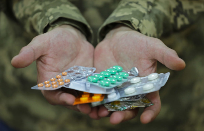 Чи потрібно брати рецепт для закупівлі ліків для військових