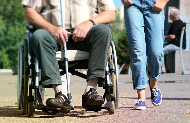 В Пенсионном фонде объяснили, засчитывается ли в стаж период ухода за лицом с инвалидностью