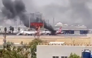 В Судане во время попытки госпереворота загорелся украинский самолет Boeing 737