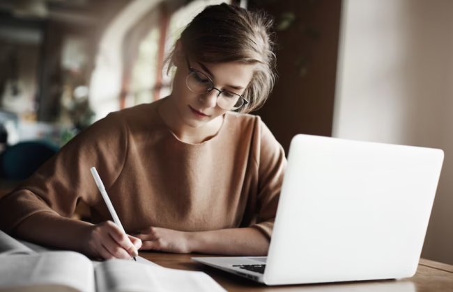 Для поступающих в 2023 году презентовали «Путеводитель участника НМТ»