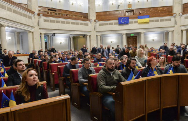 Рада схвалила законопроєкт про обов’язкову реструктуризацію споживчих кредитів: на яких умовах