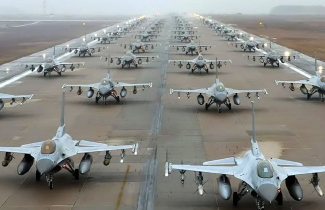 У Пентагоні повідомили, скільки часу знадобиться на відправку Україні винищувачі F-16