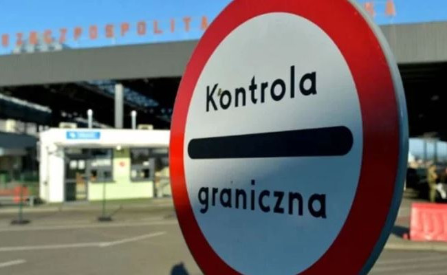 Польша начала строить электронный барьер на границе с рф