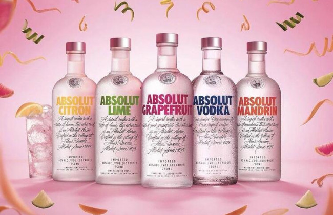 Відновили експорт до рф, а потім знову згорнули: шведський виробник горілки Absolut змінив рішення через страх бойкоту