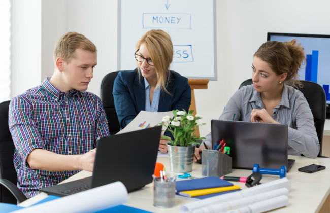 Кабмин вводит выплату работодателям компенсации за трудоустройство новых работников