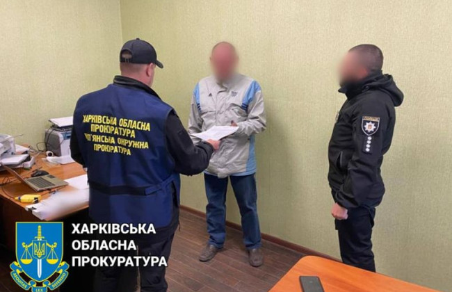 Чоловіку, який кинув гранату під колеса машини з людьми, повідомлено про підозру