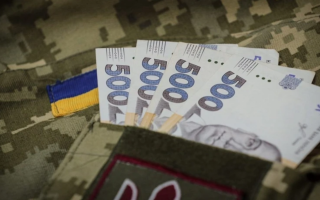 Назвали особенности выплаты денежной помощи в случае установления инвалидности военнослужащего