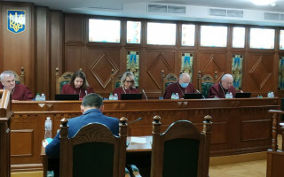 Обжалование отдельных предписаний закона об увольнении с должности прокурора: КСУ перешел к закрытой части заседания