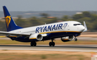 Авиаперевозчик Ryanair сообщил, когда готов вернуться к работе в Украине