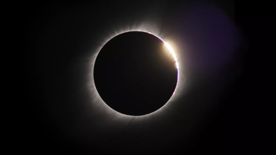 20 квітня відбудеться рідкісне явище – гібридне сонячне затемнення