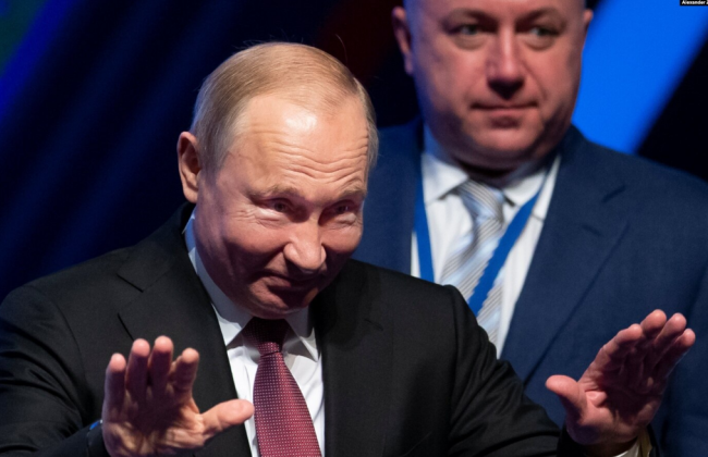 путін запропонував повернути піонерію