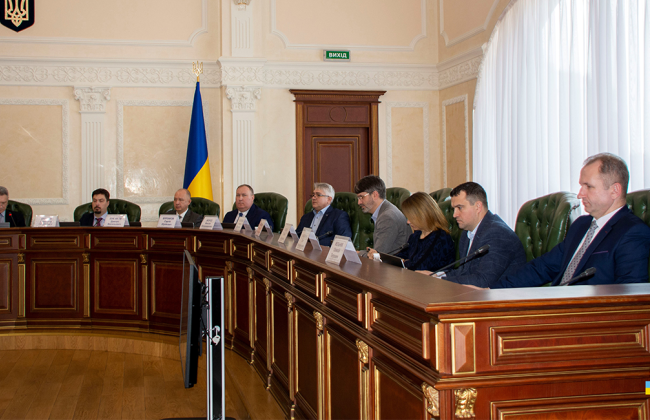 Высший совет правосудия уволил в отставку трех судей