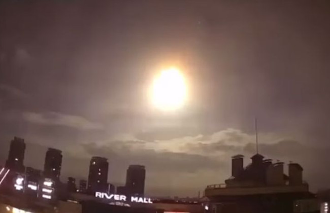 Вспышка в Киеве: КГВА заявила о падении спутника, в NASA опровергли это