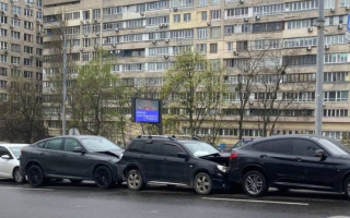 У Києві сталась масштабна ДТП, фото