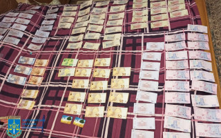 Сбывали фальсифицированный алкоголь и имели с того миллионные доходы: на Житомирщине разоблачили межрегиональную схему