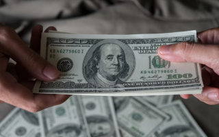 Банки будут продавать на 20% больше наличной валюты от купленной безналичной