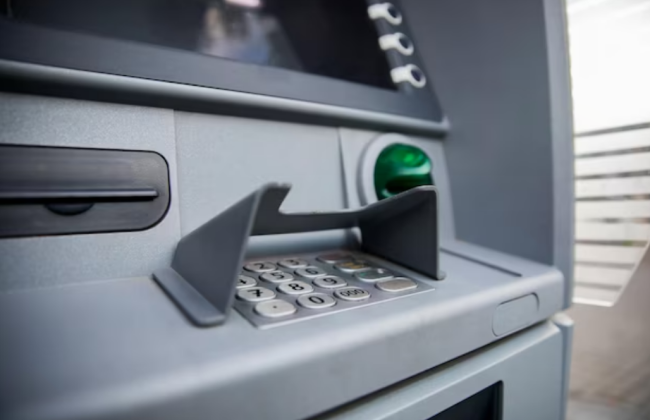 Що робити пенсіонерам, які загубили банківську картку, на яку надходила пенсія