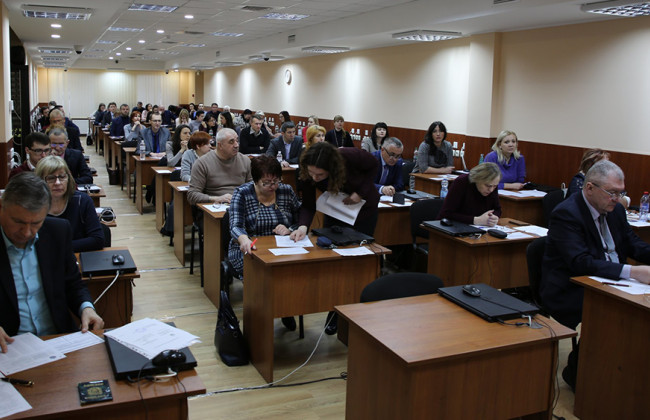 Велика Палата ВС вирішила, що спір про зобов’язання ВККС внести зміни у нормативні акти щодо кваліфоцінювання не підлягає судовому розгляду