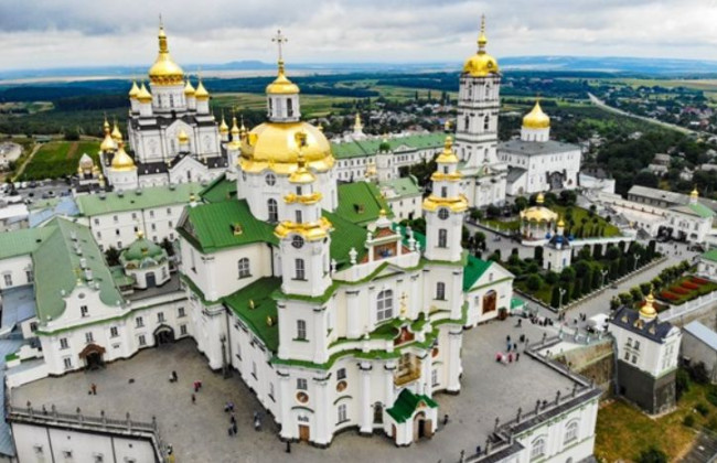 Ситуація складніша аніж в Києво-Печерській лаврі: УПЦ МП можуть «виселити» з Почаївської лаври
