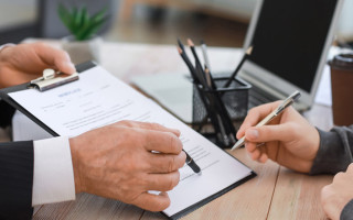 Разрешается ли уступка налогового долга налогоплательщика третьим лицам