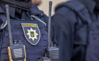 Поліція Київської області посилила заходи безпеки у поминальні дні