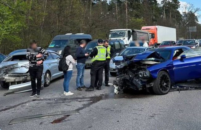 У Києві сталася серйозна ДТП на Бориспільському шосе: подробиці
