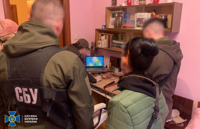 Планировала устроиться в орган самоуправления для осуществления диверсий: в Черкасской области задержали вражескую приспешницу