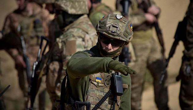 Кабмін вніс зміни до Порядку направлення поранених військовослужбовців на лікування за кордон