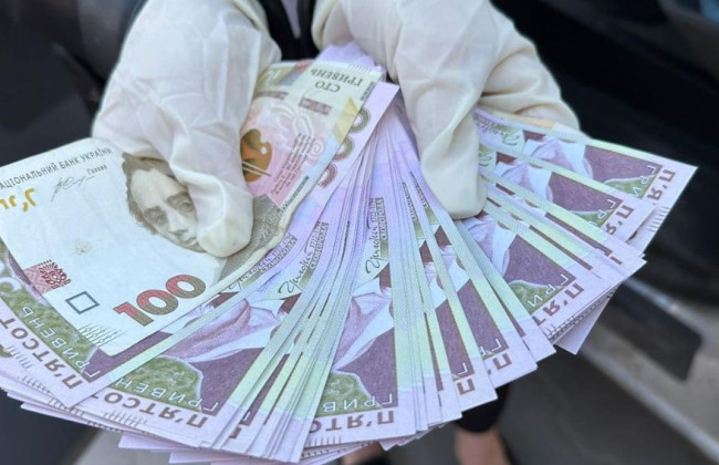 40 000 грн взятки за неофициальную аренду техники: задержан руководитель коммунального предприятия